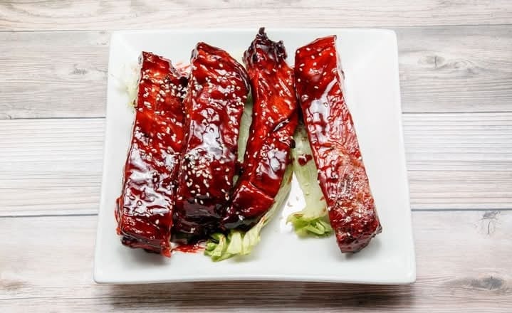 Barbecued spare ribs / 烤排骨.