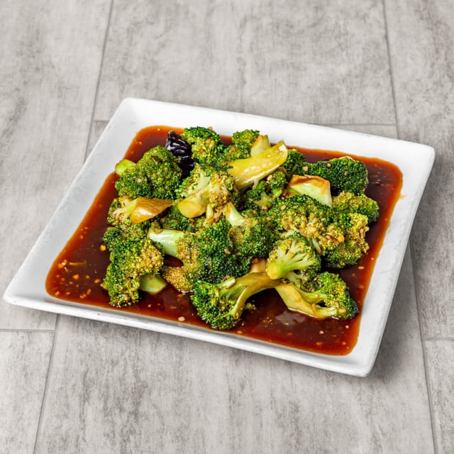 Broccoli with Garlic Sauce / 鱼香菜台.