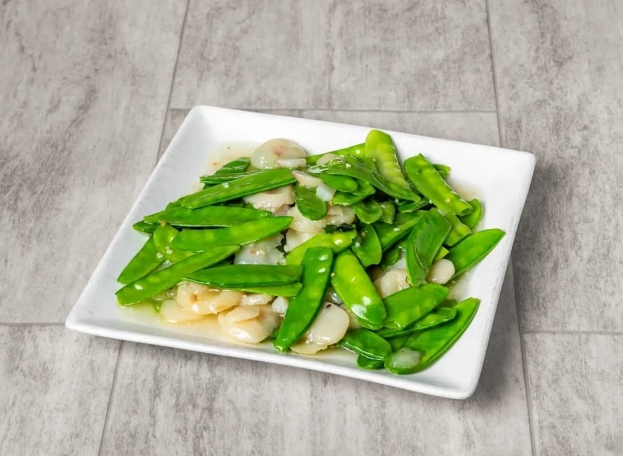 Sautéed snow peas / 炒雪豆.