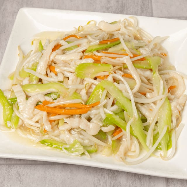Shredded chicken delight / 三色鸡丝.
