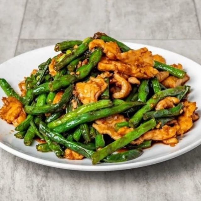 String bean with chicken / 四季豆炒鸡肉.