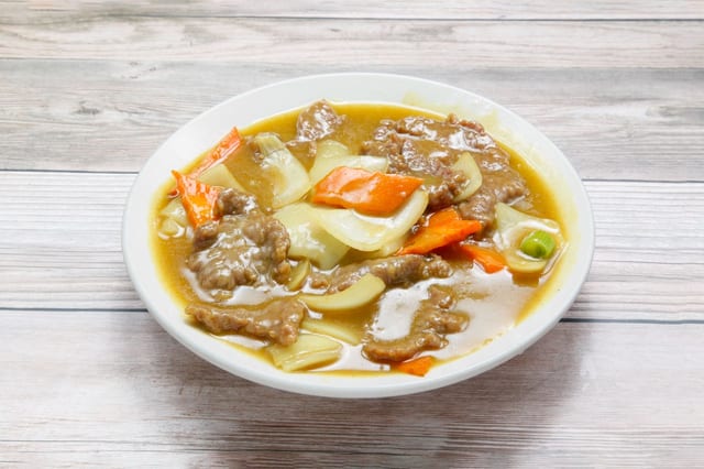 Curry beef (lunch) / 咖喱牛肉(午).
