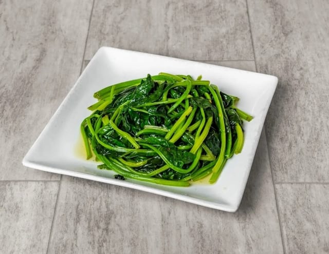 Sautéed spinach (dinner) / 炒菠菜(晚).