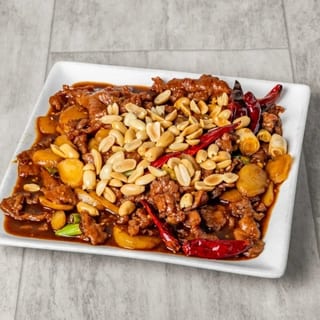 Kung pao chicken (lunch) / 宫保鸡丁(午)