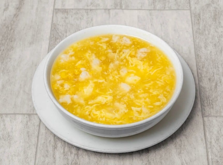 Minced chicken with creamed corn soup / 鸡蓉玉米汤.