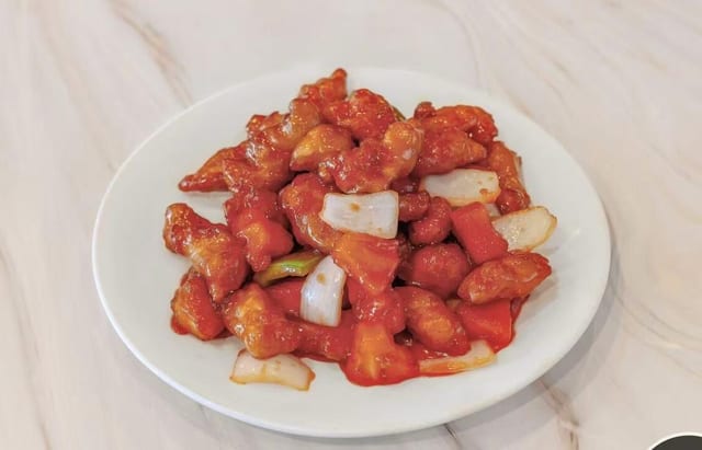Sweet & sour pork / 咕咾肉.