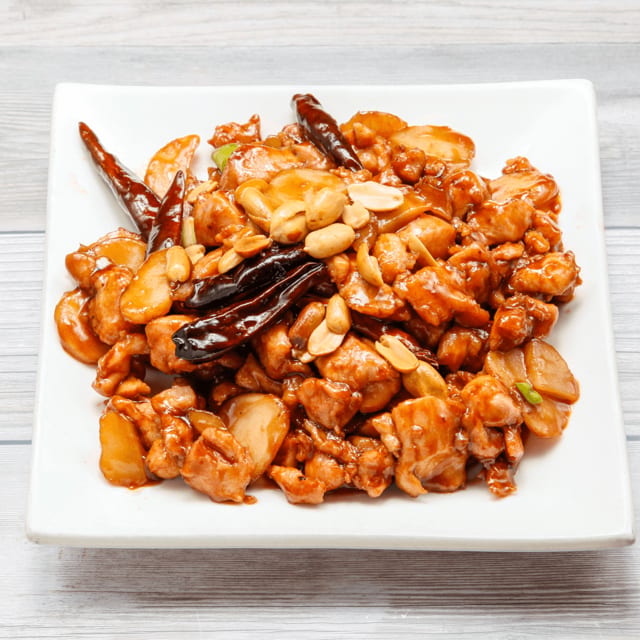 Kung Pao Chicken / 宫保鸡丁.