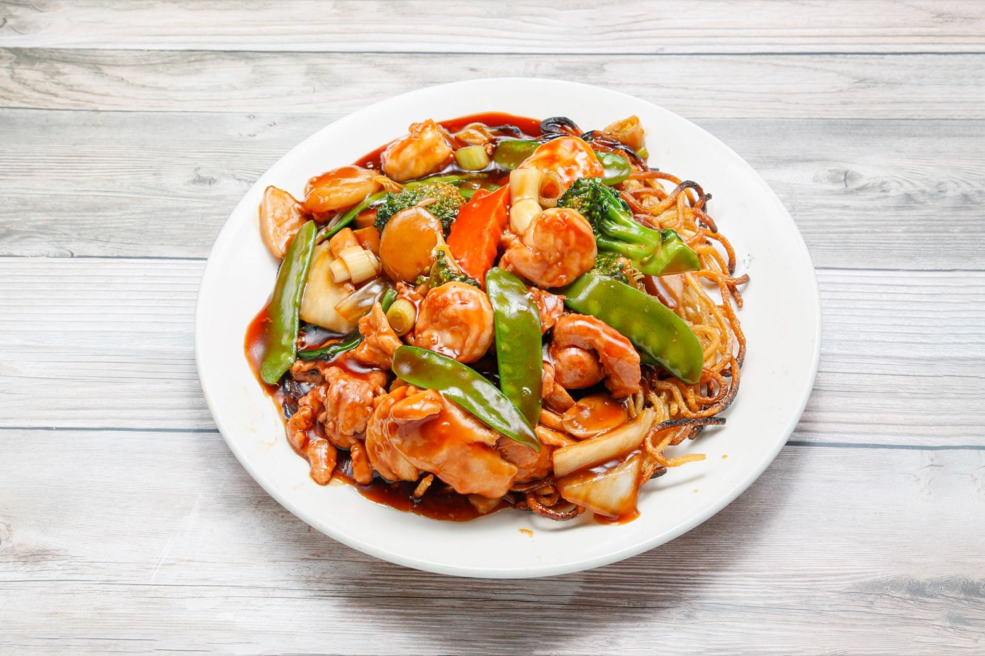 Chef’s pan fried noodles / 祥园炒面.