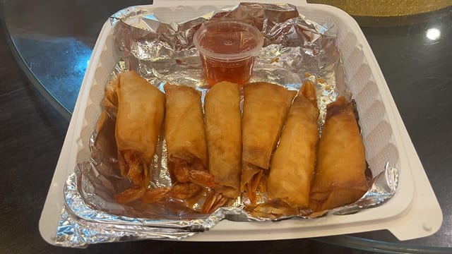 Shrimp rolls (6) / 虾卷.