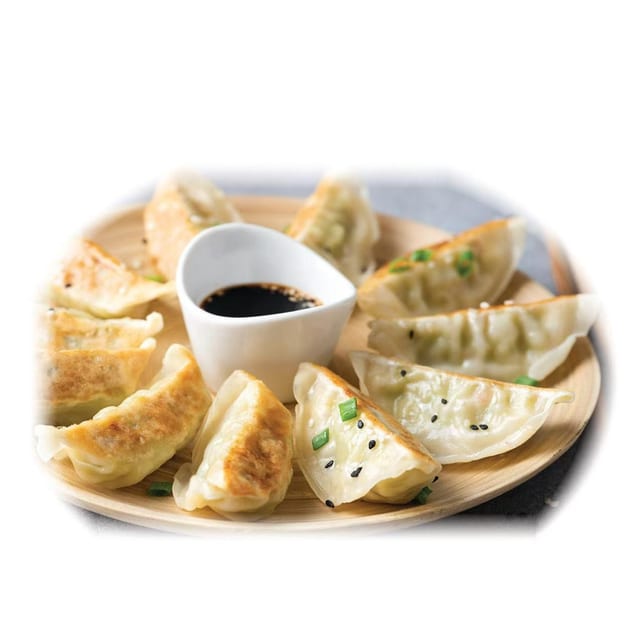 Pan fried dumplings (8) / 锅贴(8).