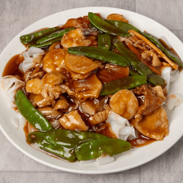House special chow fun / 祥园炒河粉.