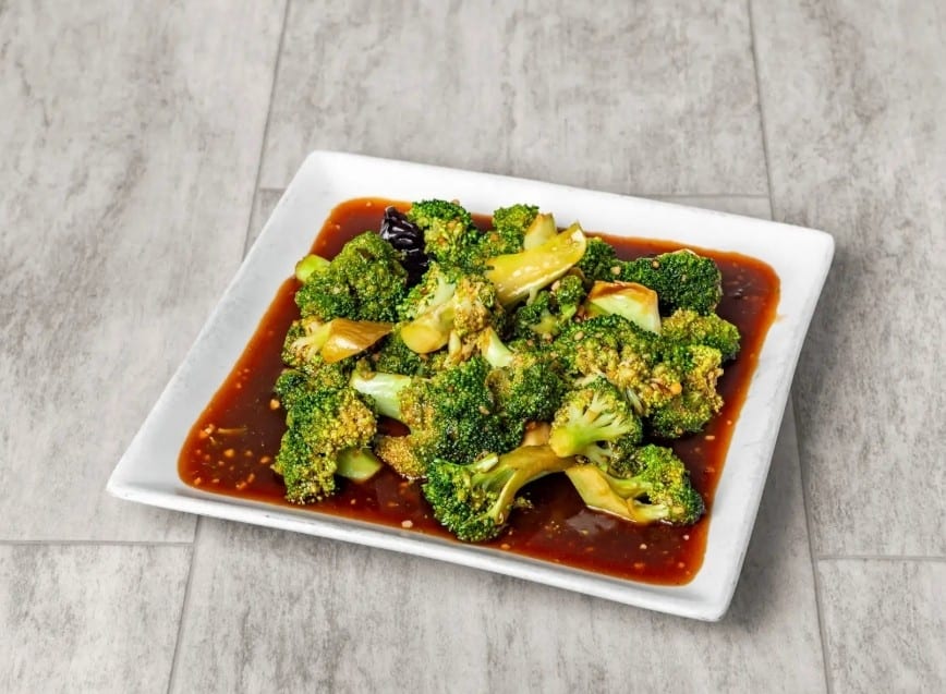Broccoli with garlic sauce (with pork) / 鱼香菜台.