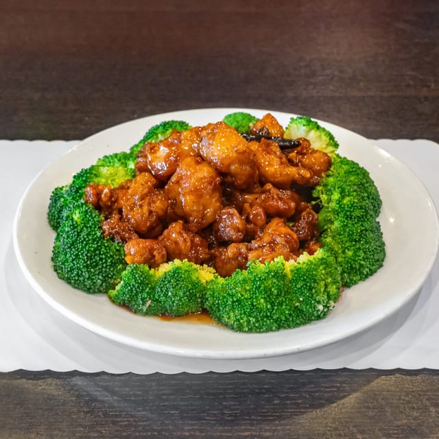 General Tso's Chicken / 左宗棠鸡.