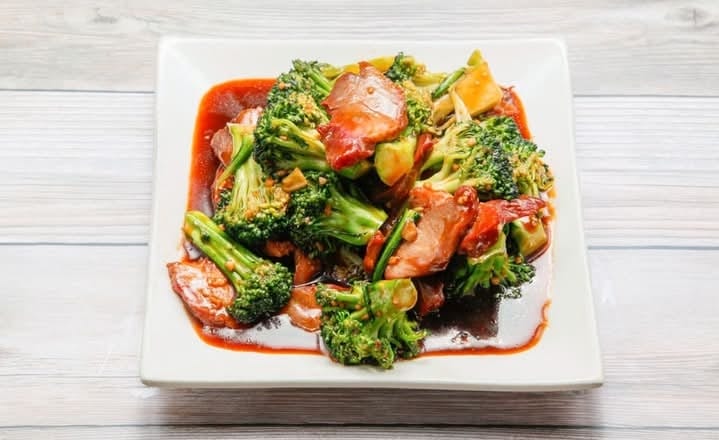 Barbecued Pork with Broccoli / 芥兰叉烧.