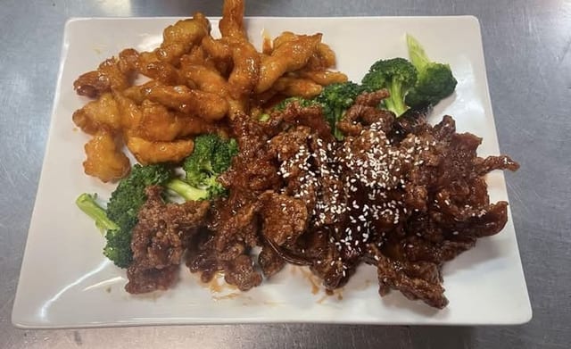 Szechwan Phoenix / 双柳.